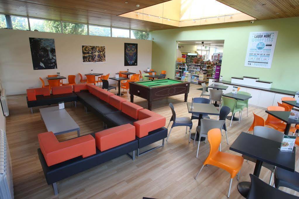 Corrib Village Rooms University Of Galway Exterior foto